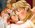 Anna Wedding Kiss
